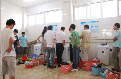 街頭投幣式工業洗衣機將會成為一種時尚洗衣方式 街頭投幣式工業洗衣機將會成為一種時尚洗衣方式