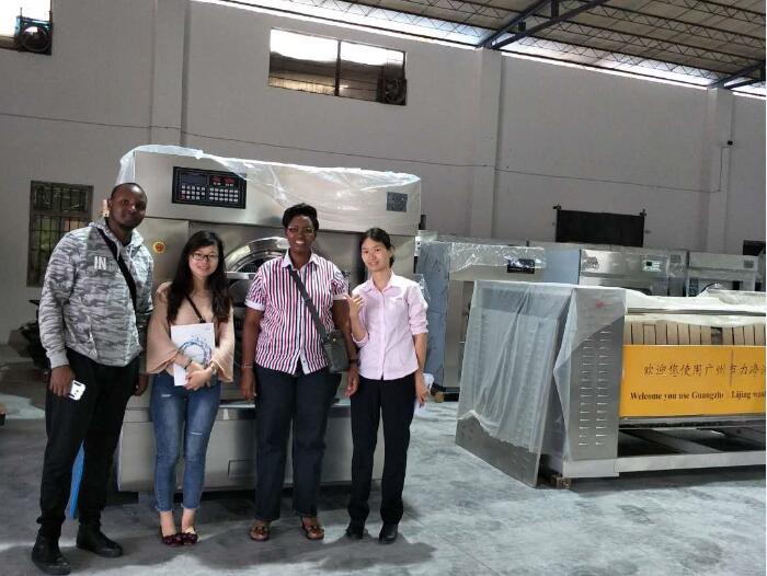 力凈超人一號全自動工業洗衣機結緣肯尼亞 力凈超人一號全自動工業洗衣機結緣肯尼亞