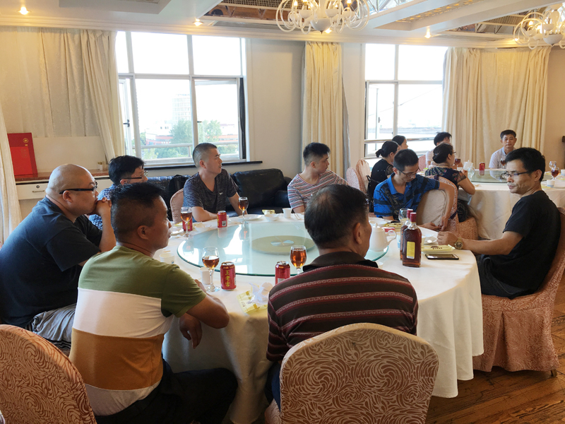 力凈公司與上海弘飛洗滌設(shè)備有限公司成功合并 力凈公司與上海弘飛洗滌設(shè)備有限公司成功合并